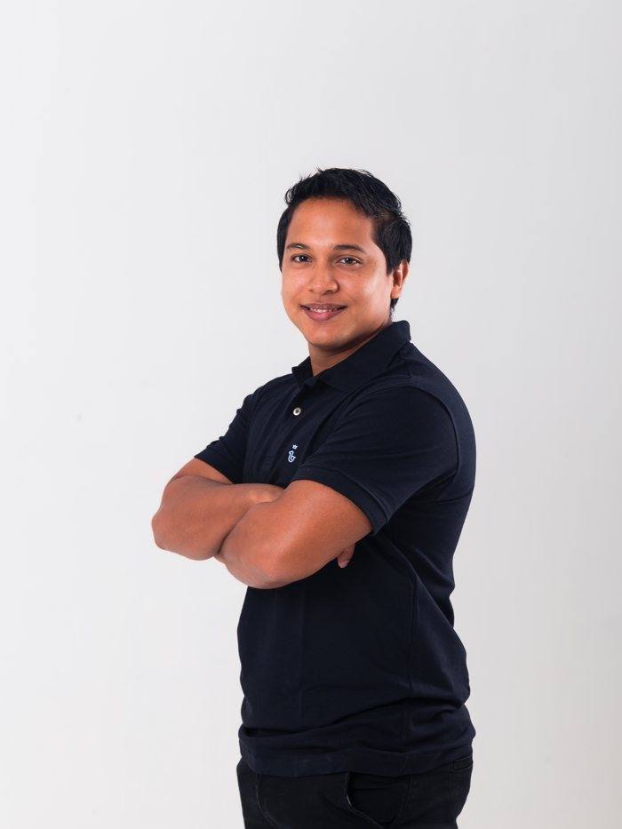 Joel Silva de braços cruzados